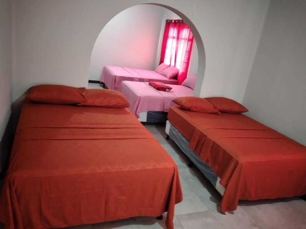 Hotel Galilea El Centro Гватемала Экстерьер фото